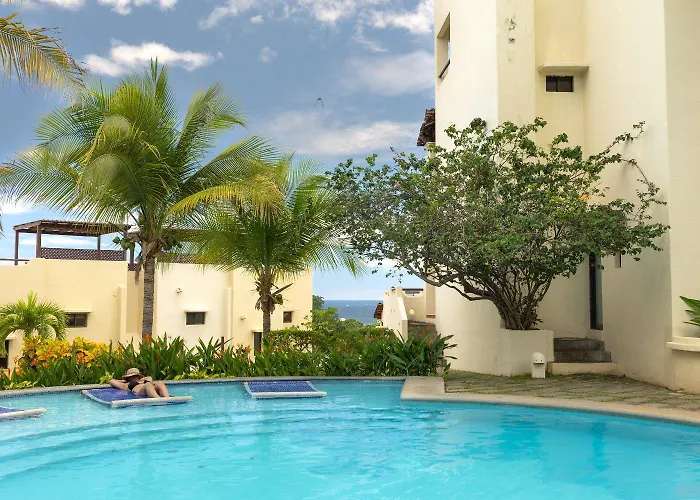 The Sky Deck 2bed25bath * Coco