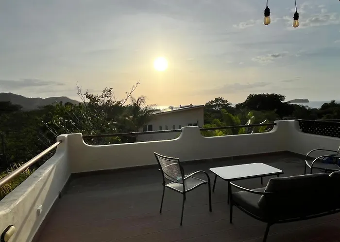 The Sky Deck 2bed25bath